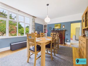 Dining Room- click for photo gallery